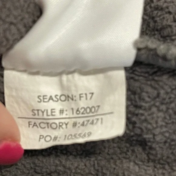 Spyder Cable Knit Sweater Jacket Women M Gray Fleece Lined Cabin Skiing Full Zip - Picture 9 of 13